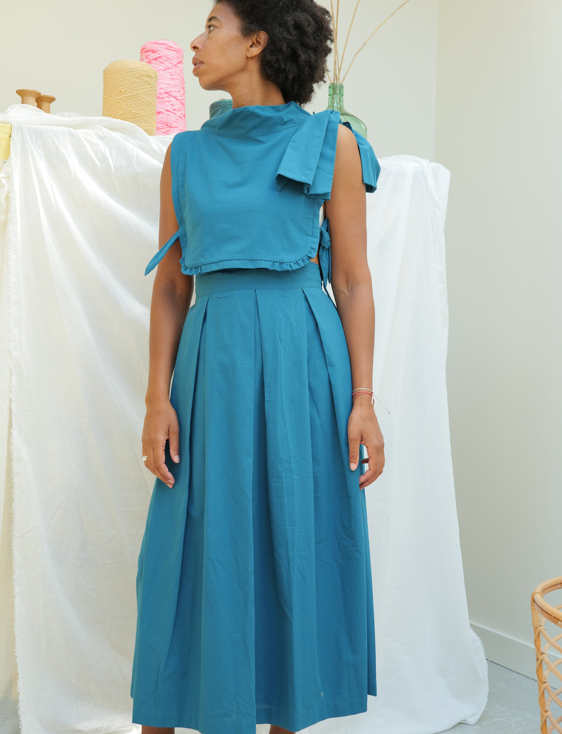 Le Plastron - Le Bleu Paon - 71bis