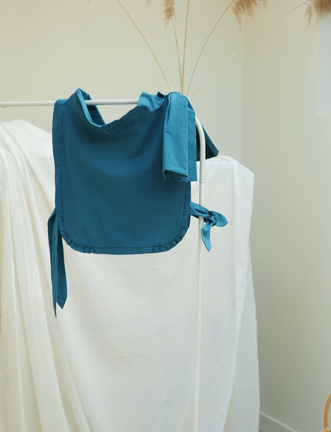 Le Plastron - Le Bleu Paon - 71bis